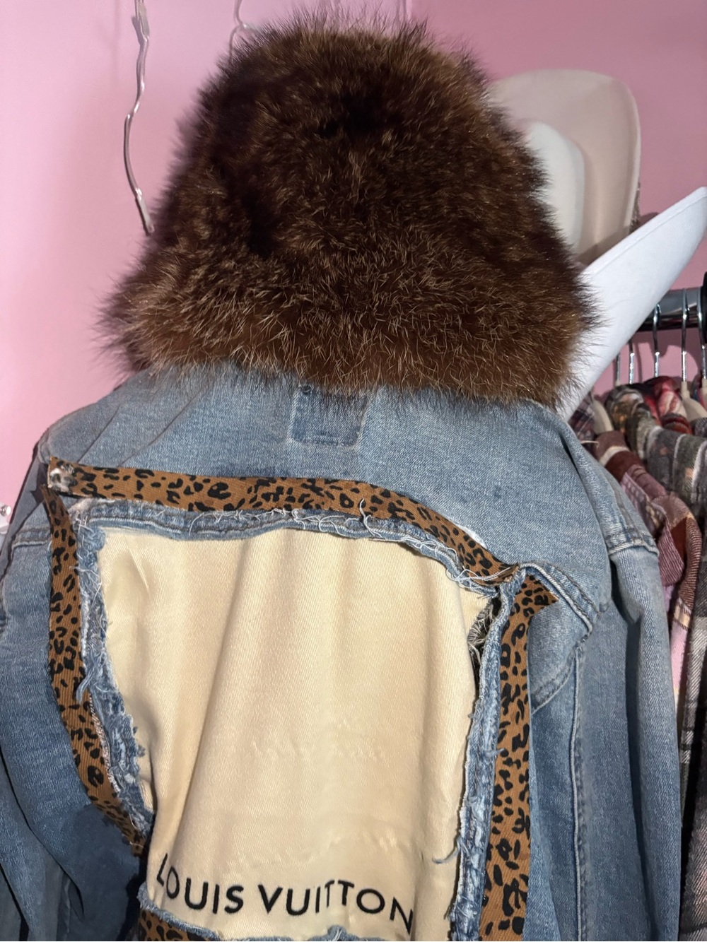 Luxurious Vintage Genuine Mink Fur Bucket Hat – Brown Winter Hat – Unworn - Picture 4 of 4
